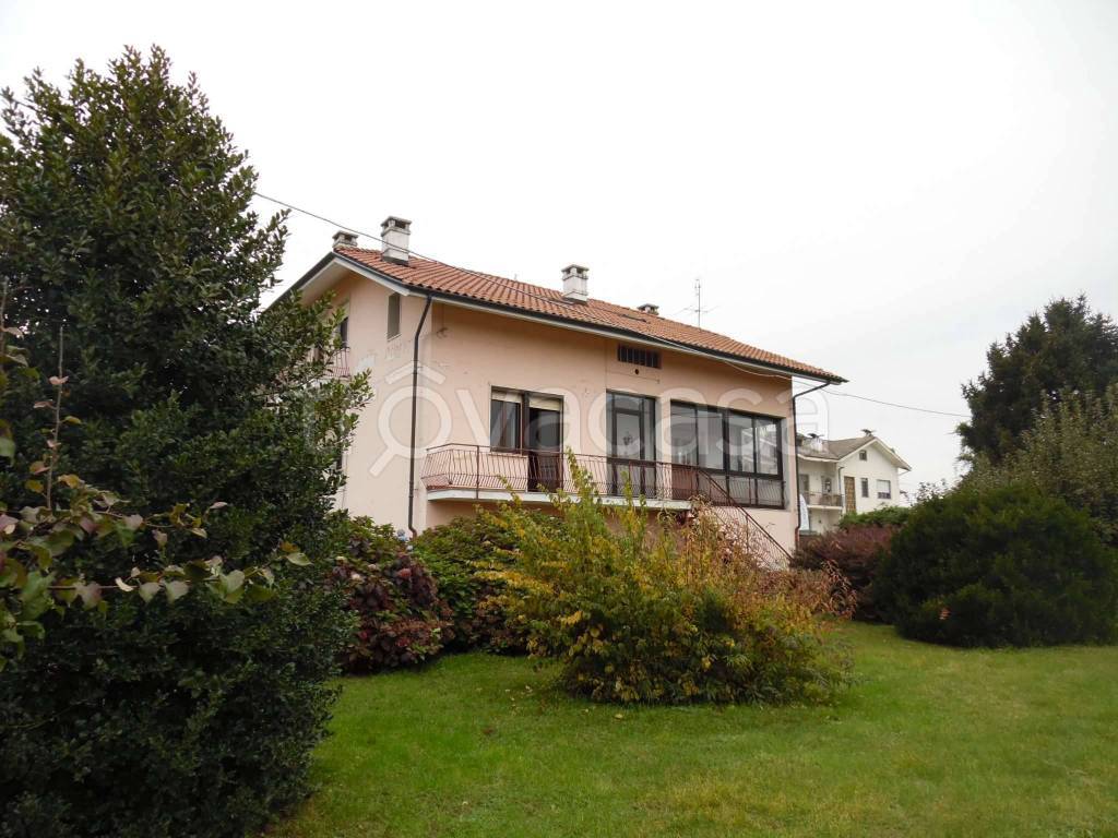 Villa in vendita a Feletto via Circonvallazione
