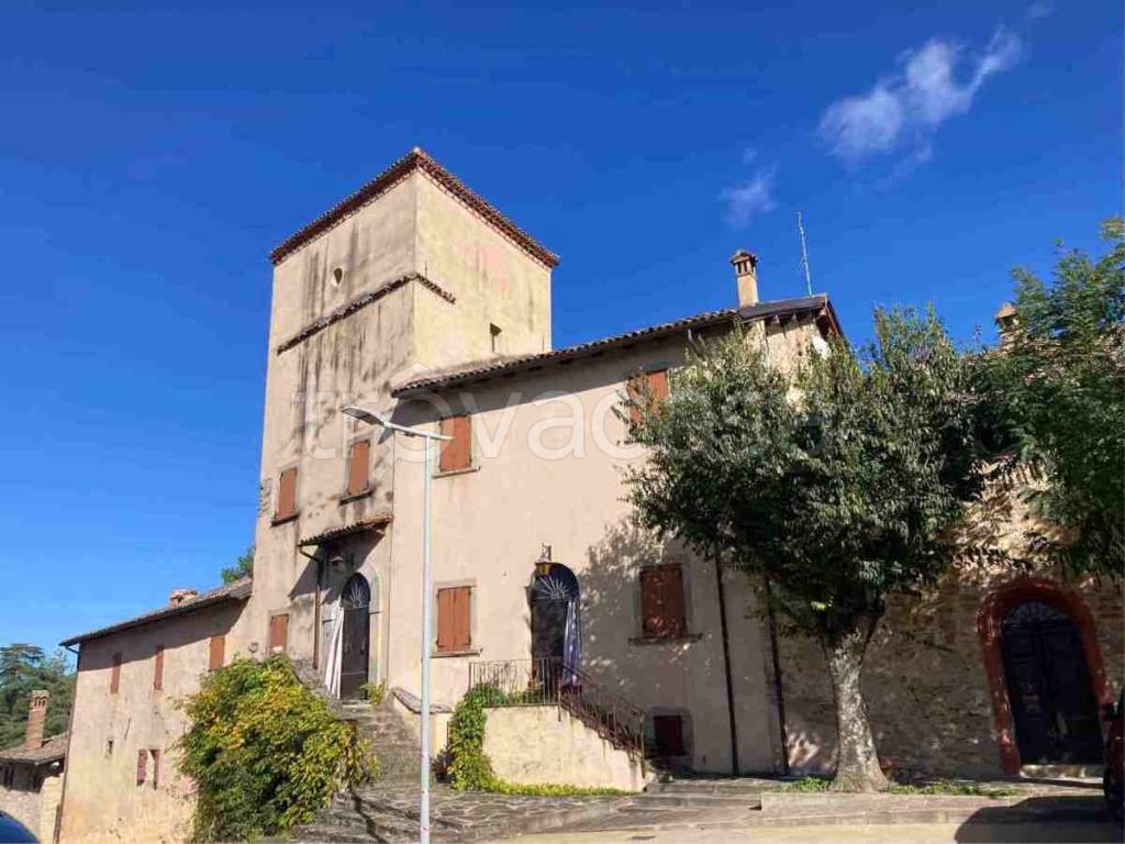 Intero Stabile in vendita a Monzuno torre di Montorio, 24