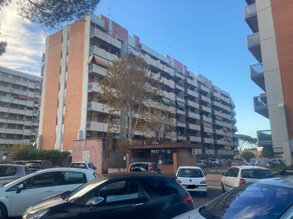 Appartamento in vendita a Roma via Eudo Giulioli