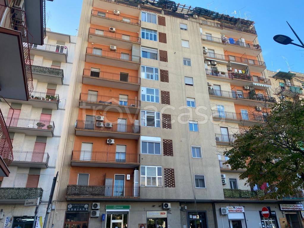 Appartamento in vendita a Taranto via Lombardia, 4