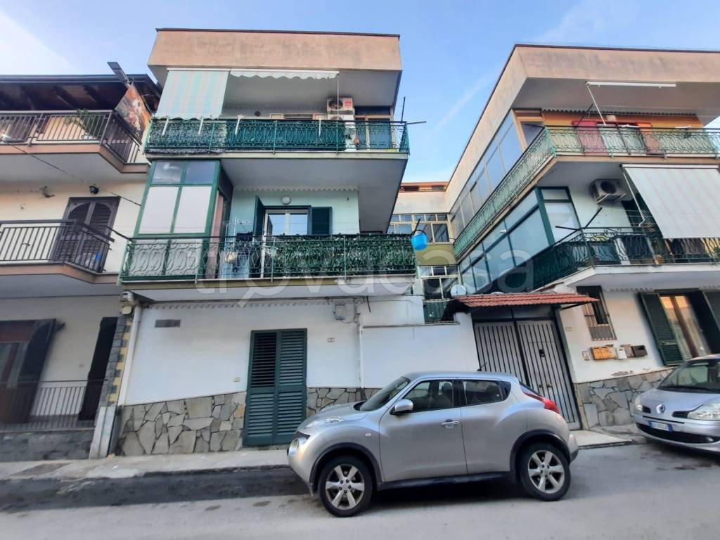 Appartamento in vendita a Frattaminore via Ugo Foscolo, 19