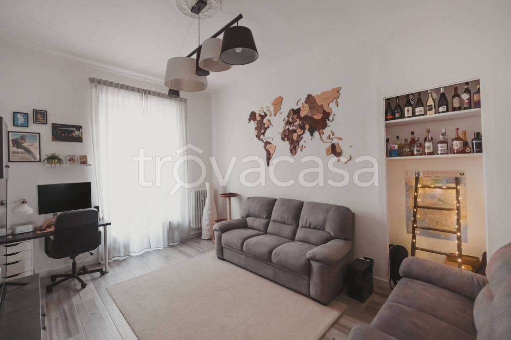 Appartamento in vendita a Torino via Antonio Cecchi, 53