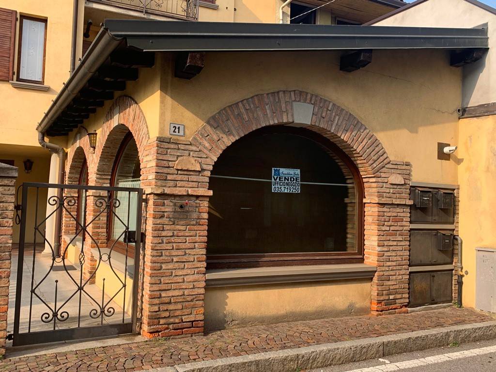 Negozio in vendita a Cazzano Sant'Andrea