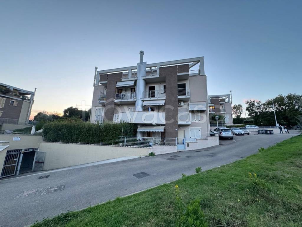 Appartamento in vendita a Terni via Carnano