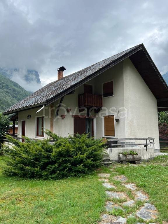 Villa in in vendita da privato ad Alagna Valsesia villaggio Le Betulle