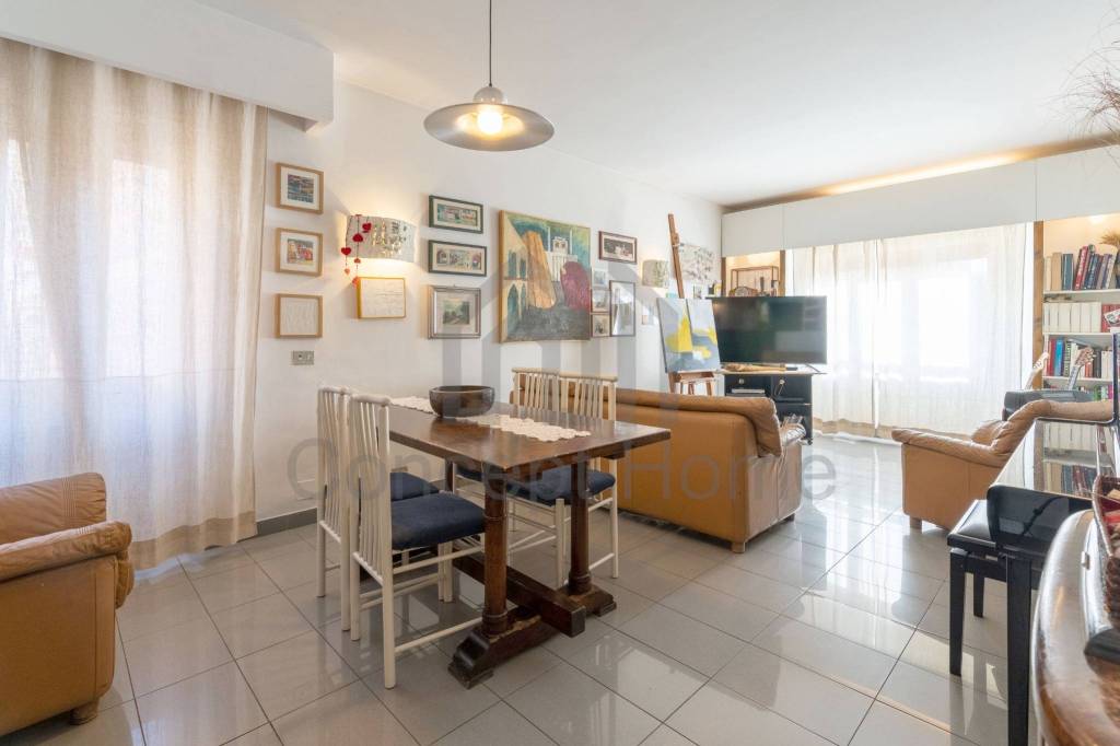 Appartamento in vendita a Roma via Costantino, 87