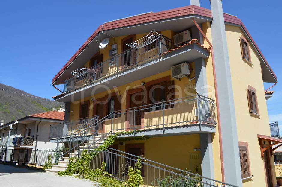 Appartamento in vendita a Marano Marchesato via Guanni