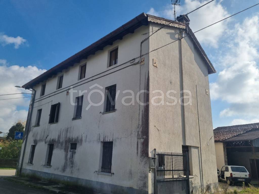 Casa Indipendente in vendita a Pavia di Udine via Buttrio, 10