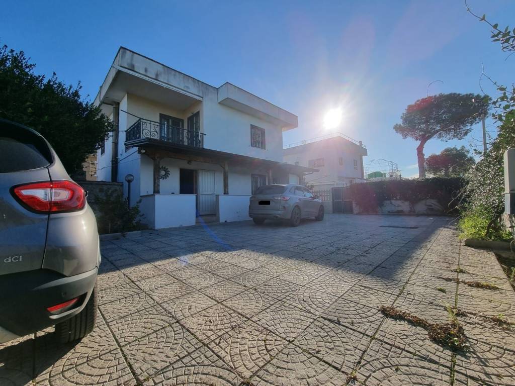 Appartamento in vendita a Giugliano in Campania via Madonna del Pantano