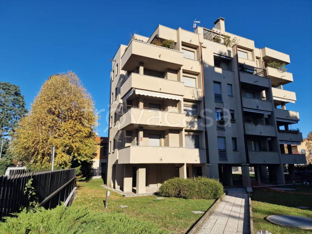 Appartamento in vendita a Legnano via Vittorio Alfieri, 50