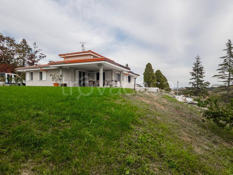 Villa in vendita a Pietra Marazzi strada Bricchi, 12