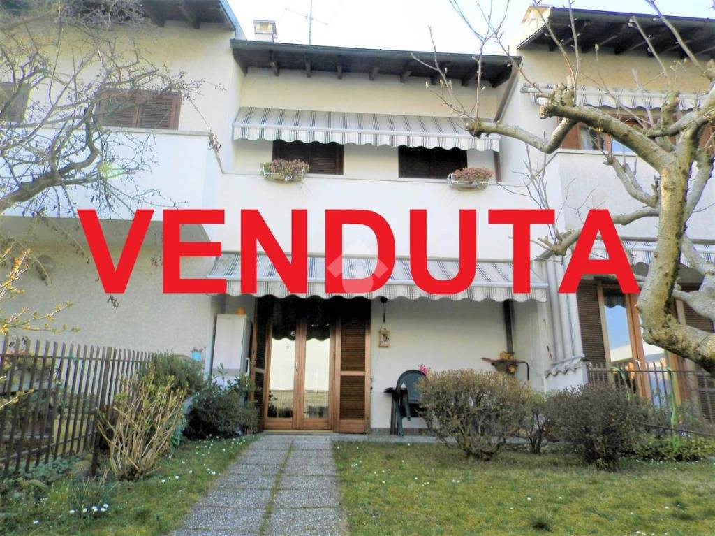 Villa a Schiera in vendita a Samarate via milano, 23