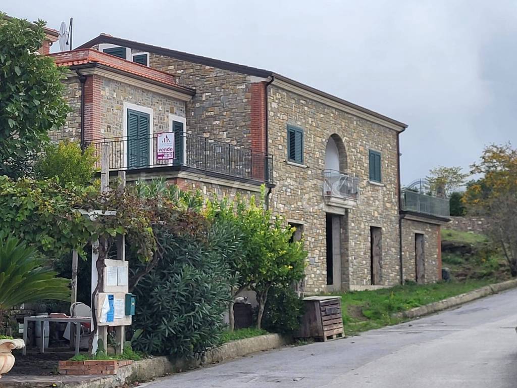 Appartamento in vendita a San Mauro Cilento vicolo Roma