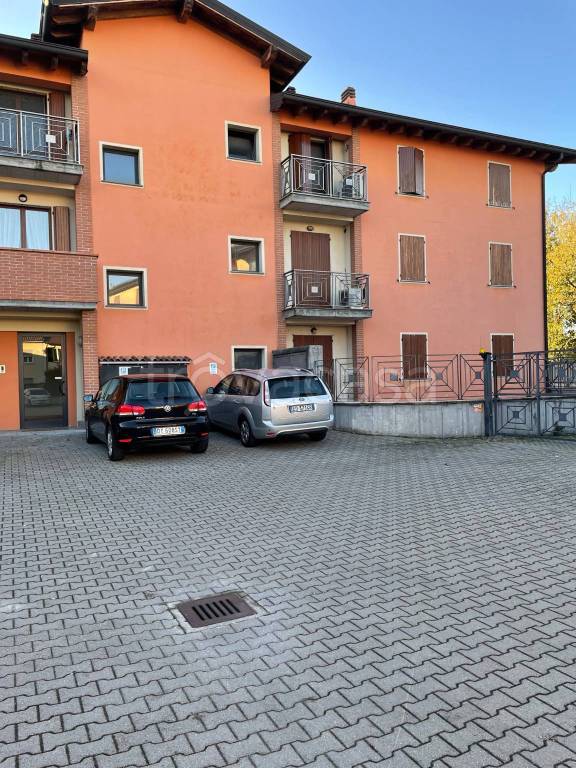 Appartamento in in vendita da privato a Castelleone via per Corte Madama, 10