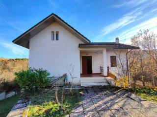 Villa in in vendita da privato a l'aquila via ammacca, 78