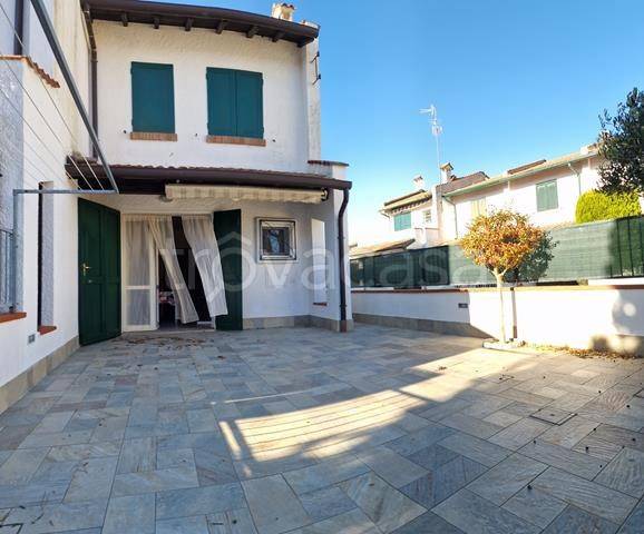 Villa a Schiera in vendita a Comacchio via Hammamet