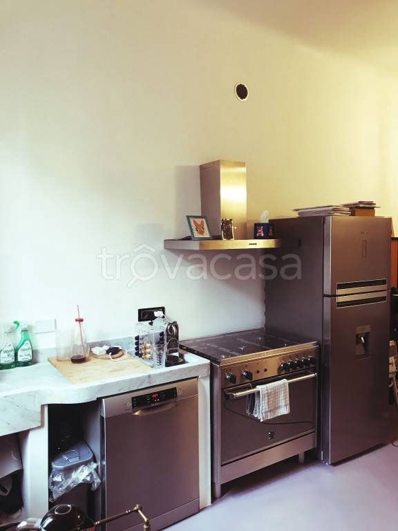 Appartamento in in vendita da privato a Milano via Sannio, 18