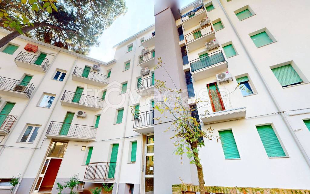Appartamento in vendita a Comacchio viale dei Pini, Lido degli Estensi 5