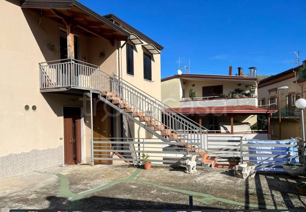 Appartamento in in vendita da privato a San Felice a Cancello via Tavernola, 2