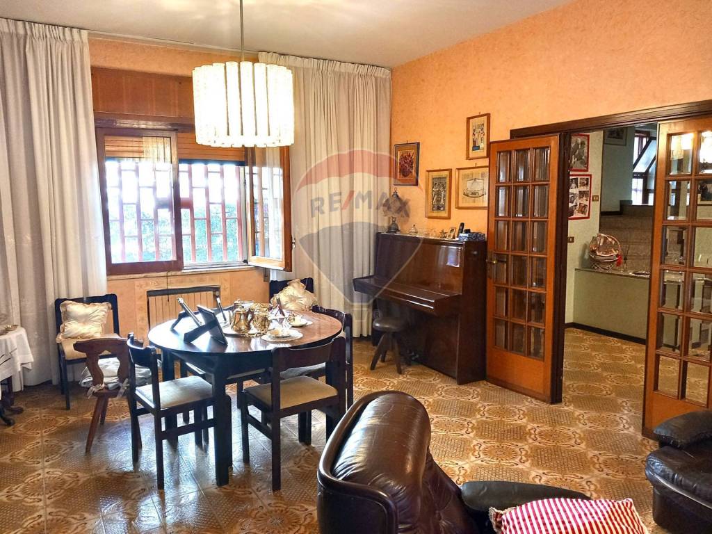 Villa a Schiera in vendita a Bari corso Alcide De Gasperi, 302