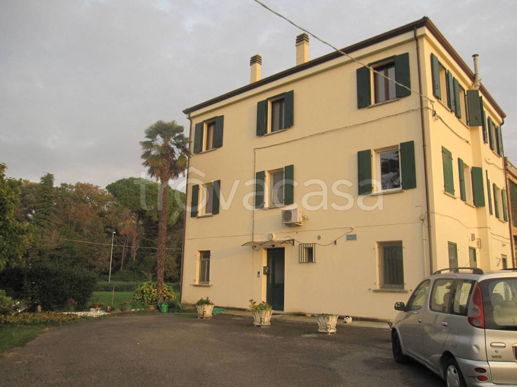 Appartamento in vendita a Grado via Istria, 10