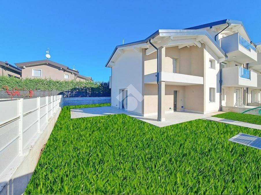 Villa a Schiera in vendita a Cassano d'Adda via Guglielmo Marconi, 12