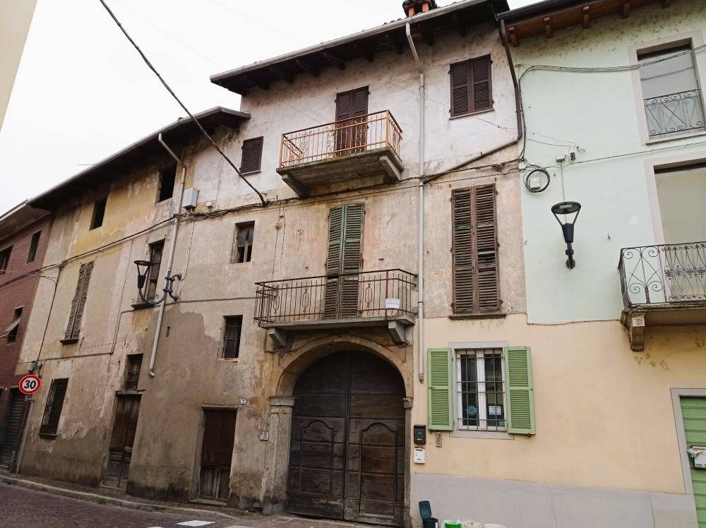 Casa Indipendente in vendita a Carpignano Sesia via Roma, 2