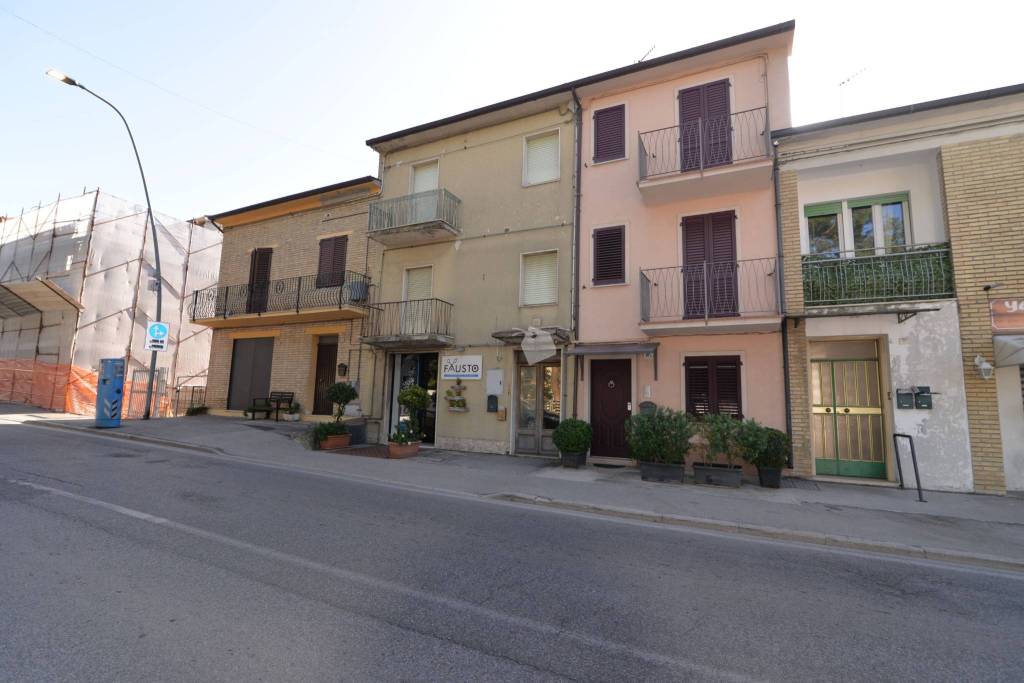 Appartamento in vendita a Corridonia via Maria De Reja