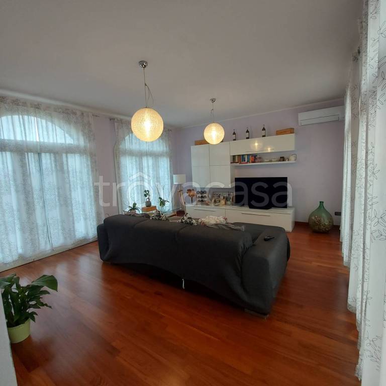 Appartamento in vendita a Crema via Roggia Fontana, 28