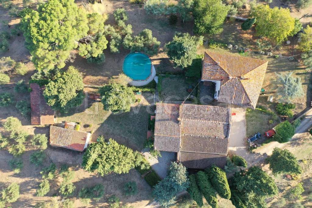 Villa Bifamiliare in vendita a Castiglion Fiorentino strada Provinciale di Polvano e Nestore