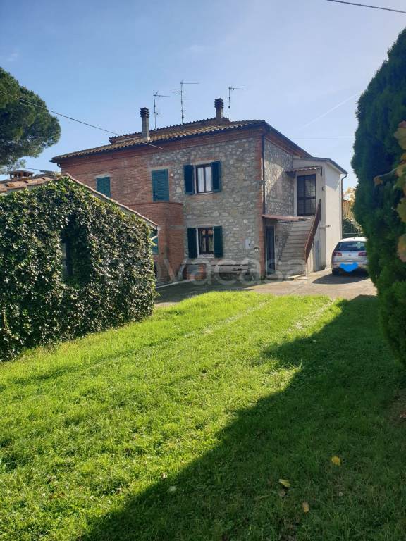 Casa Indipendente in in vendita da privato a Castiglione del Lago via Bagnolo