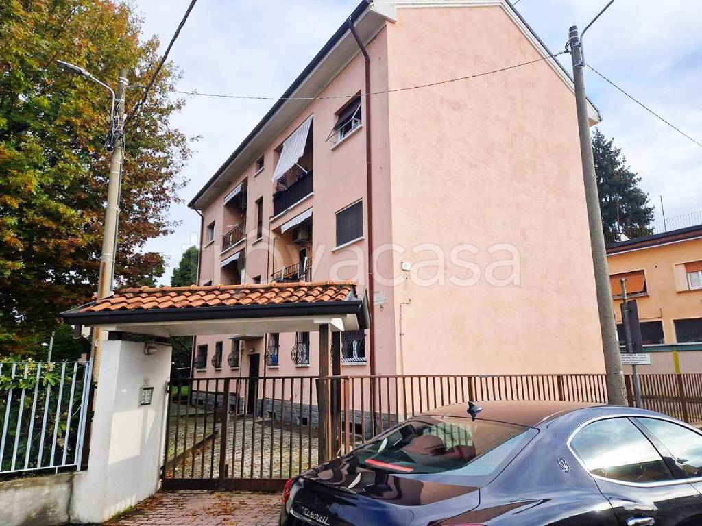 Appartamento in vendita a Cabiate via Pietro Brocchi, 21C