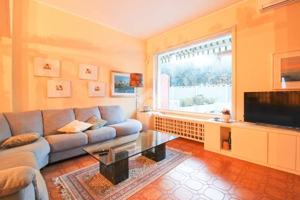 Villa Bifamiliare in vendita a Porto San Giorgio via Gino Nibbi, 37