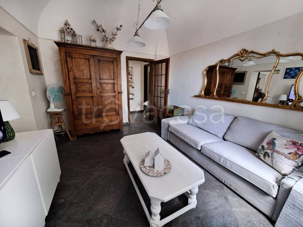 Appartamento in vendita a Ovada via San Sebastiano