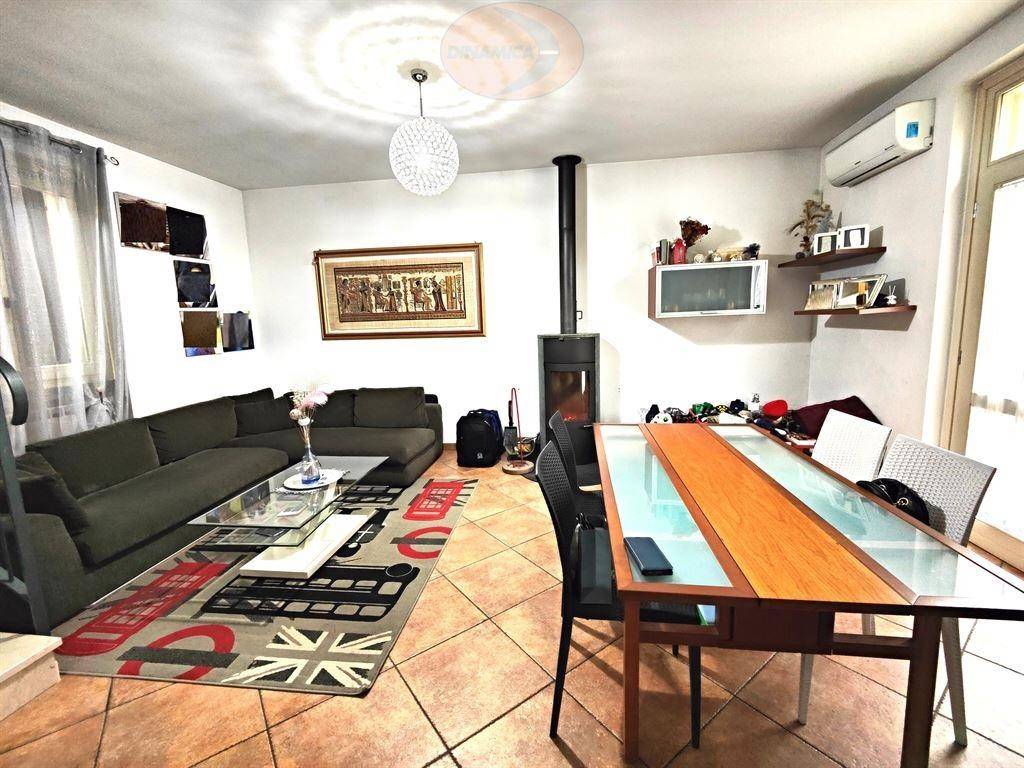 Appartamento in vendita a Cassago Brianza via Guglielmo Marconi