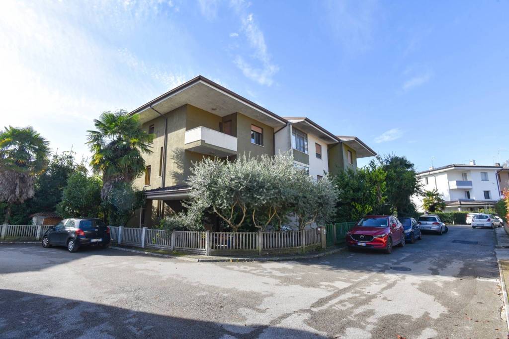 Villa a Schiera in vendita a Cervignano del Friuli via San Zenone, 68