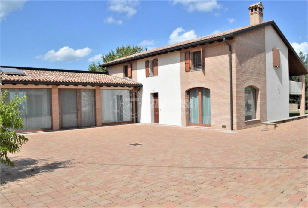 Villa Bifamiliare in vendita a Salsomaggiore Terme
