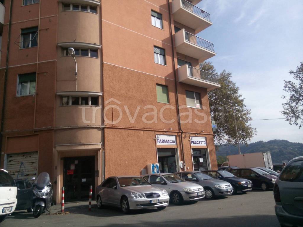 Appartamento in vendita a Genova via Coronata, 84