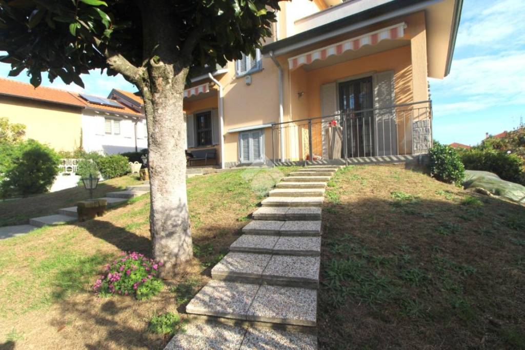 Villa in vendita ad Arluno via Monte Grappa, 52