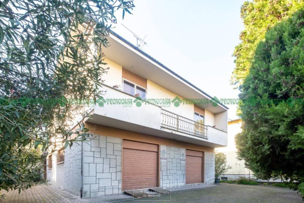 Villa in vendita a Valsamoggia via IV Novembre, 56