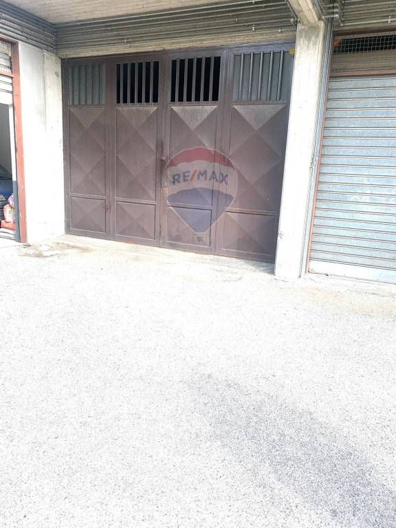 Garage in vendita a Belpasso via Nicolosi