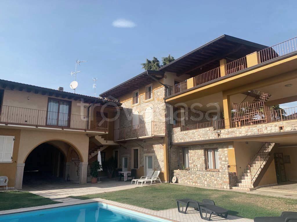 Villa in in vendita da privato a Moniga del Garda via Vittorio Emanuele ii, 31