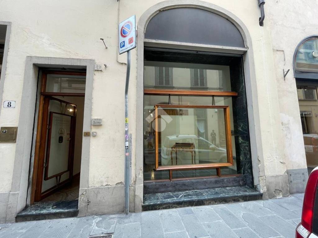Negozio in affitto a Firenze via dei fossi, 40
