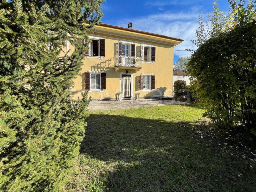 Villa in vendita a Castelnuovo Belbo via Borgo Giardino, 8