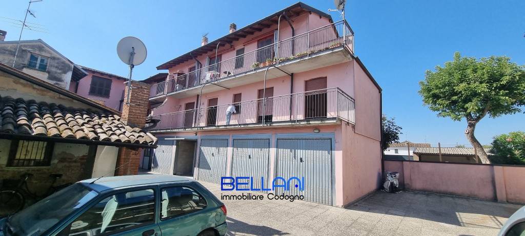 Appartamento in vendita a Somaglia via Alessandro Manzoni, 38