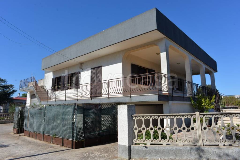 Villa in vendita a Cisternino contrada Restano