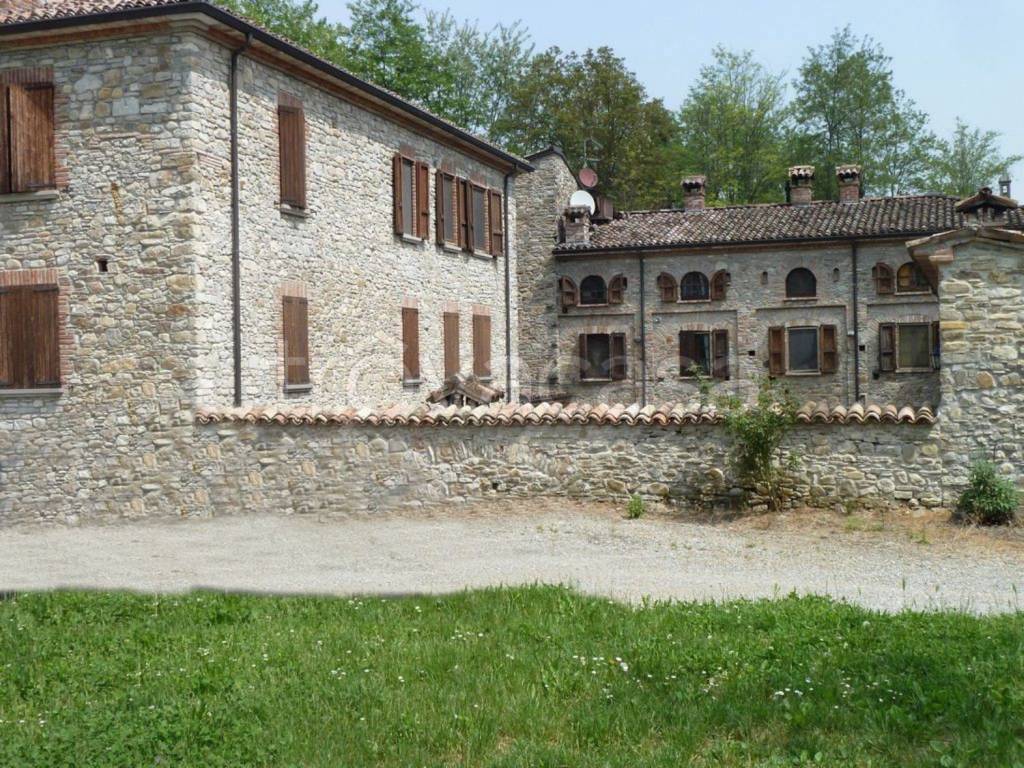 Castello in vendita ad Alta Val Tidone mulino del ceppetto s.n.c