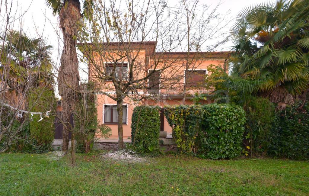 Villa in vendita a Treviso via Terraglio