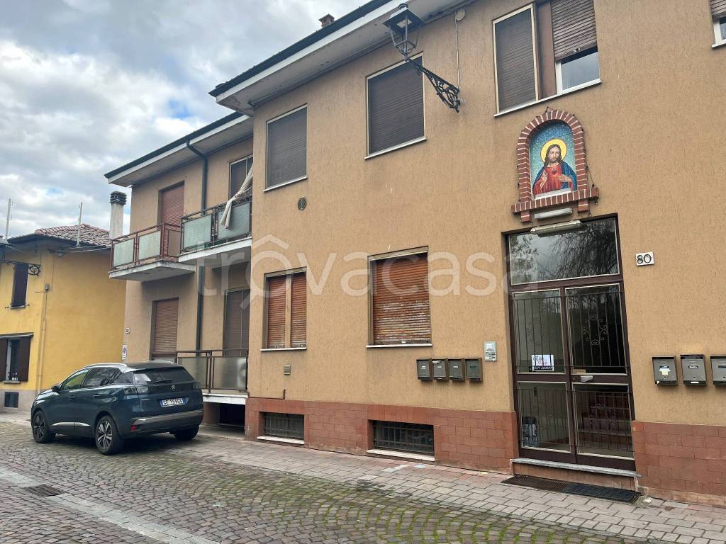 Appartamento in vendita a San Colombano al Lambro via Colombano Valsasino