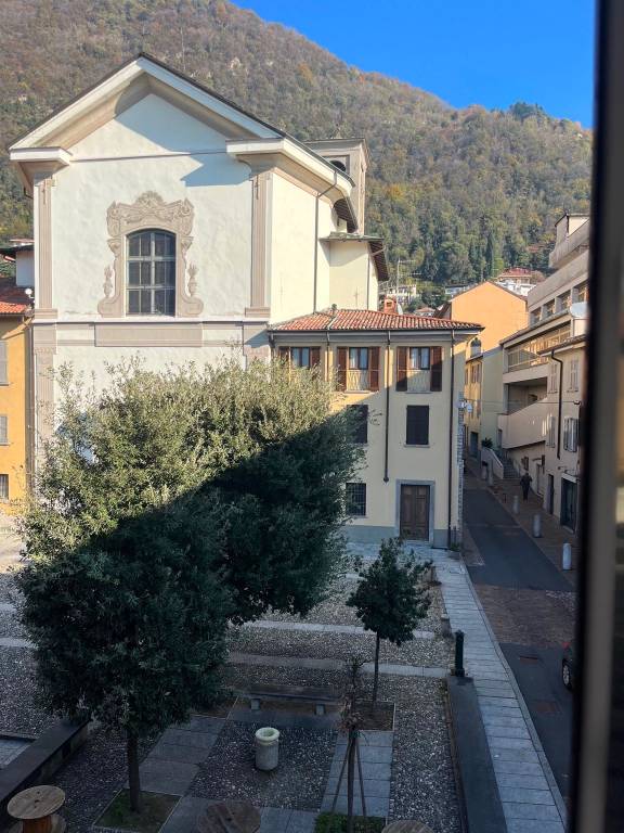 Appartamento in affitto a Como via Maurizio Monti, 49